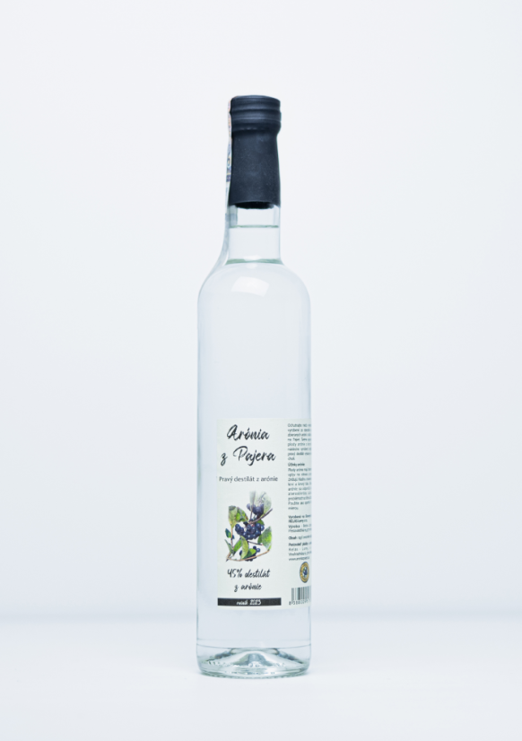 Destilát z arónie 45% 0,5l